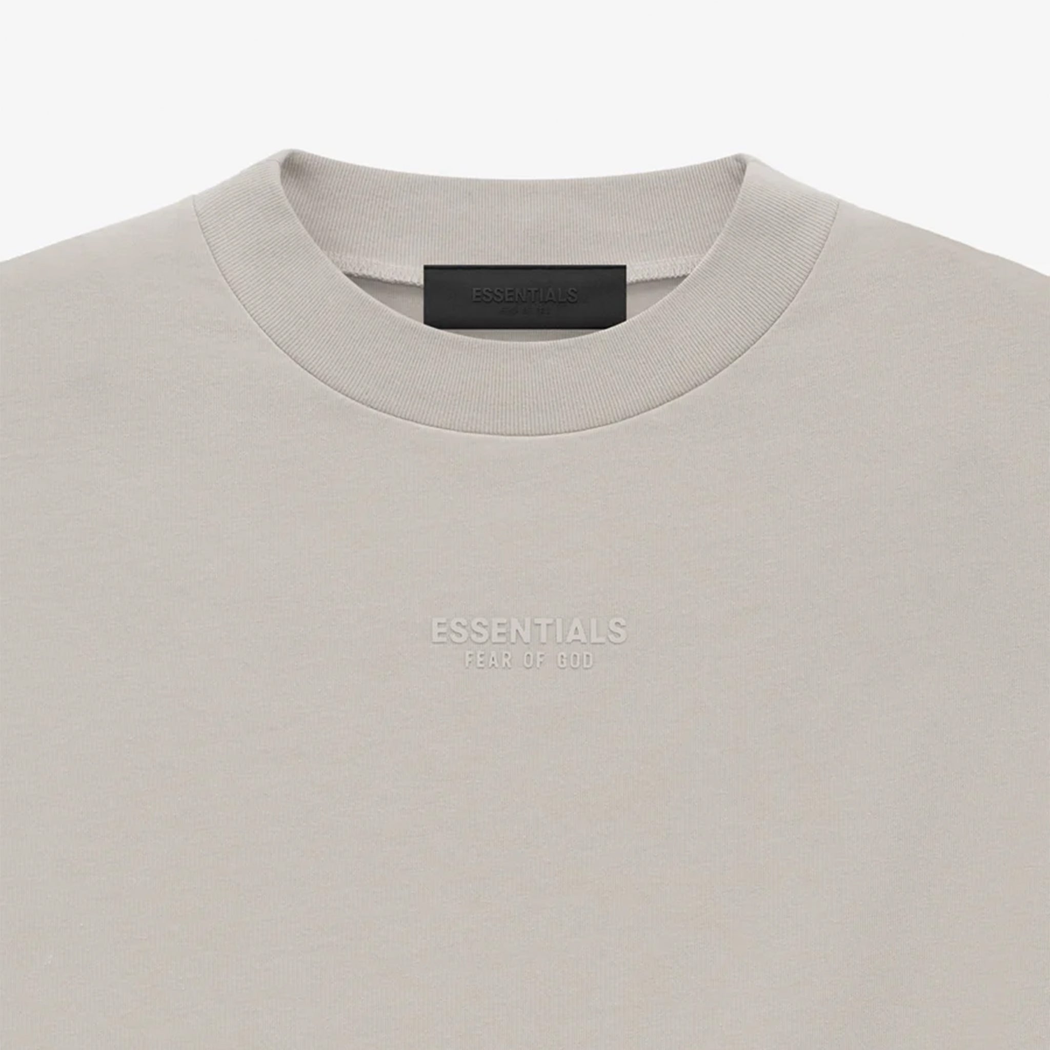 2024 fear of god essentials tee size 8y